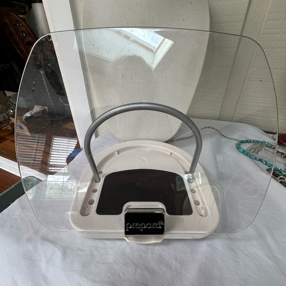 Prepara Chef cookbook iPad holder - Picture 4 of 7